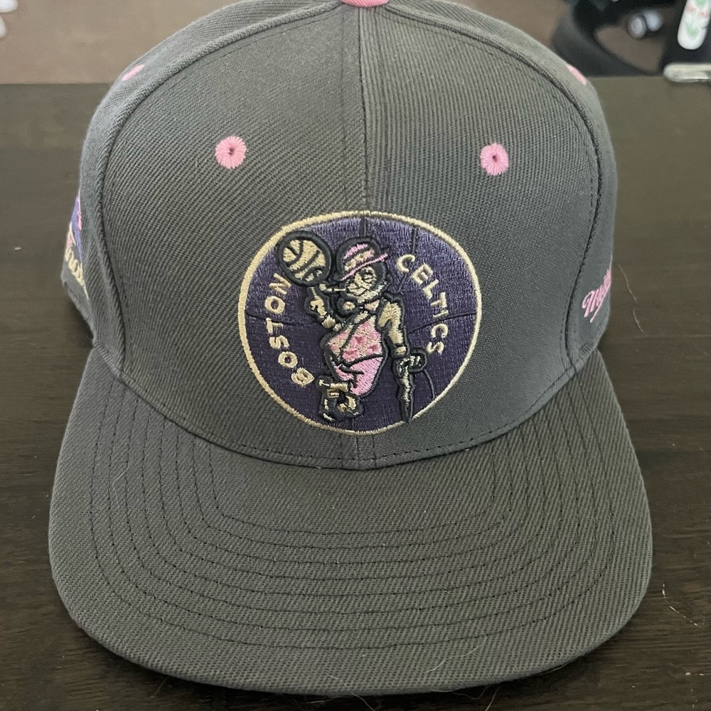 Boston Celtics NBA Pink & Gray Hat